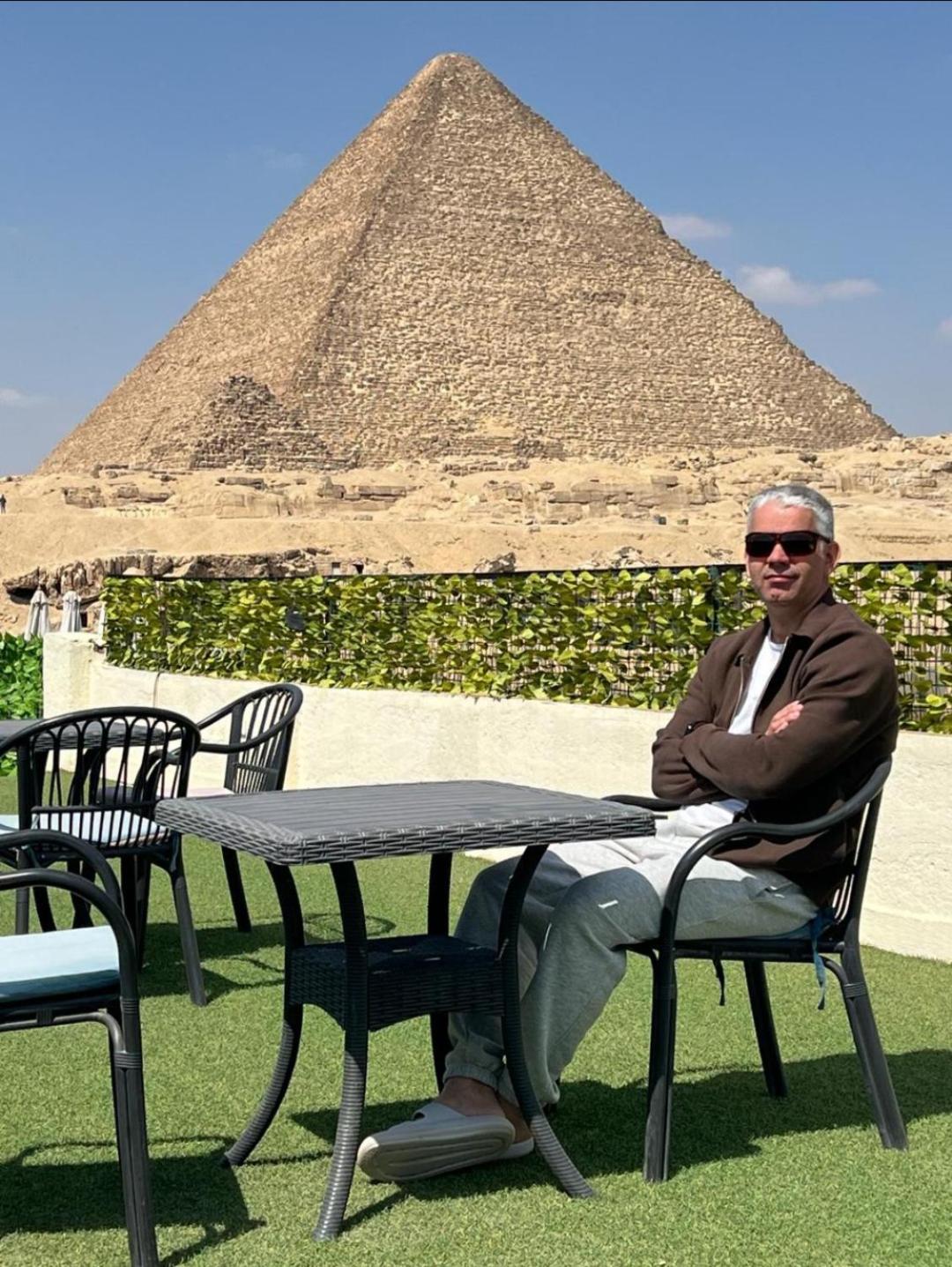 Solima Pyramids View Kafret el-Gabal Kültér fotó